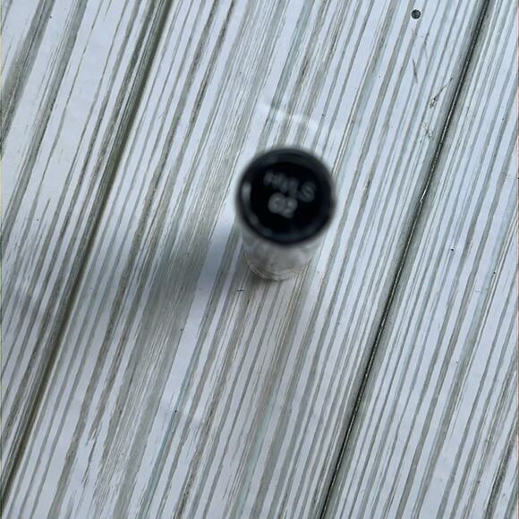 NYX  Makeup Beauty High Voltage Wine and Dine Lipstick - Picture 3 of 6